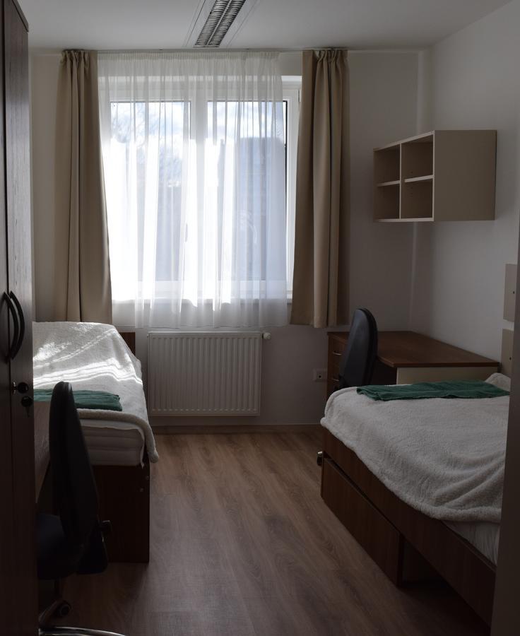 Marothi Kollegium Albergue Debrecen Exterior foto