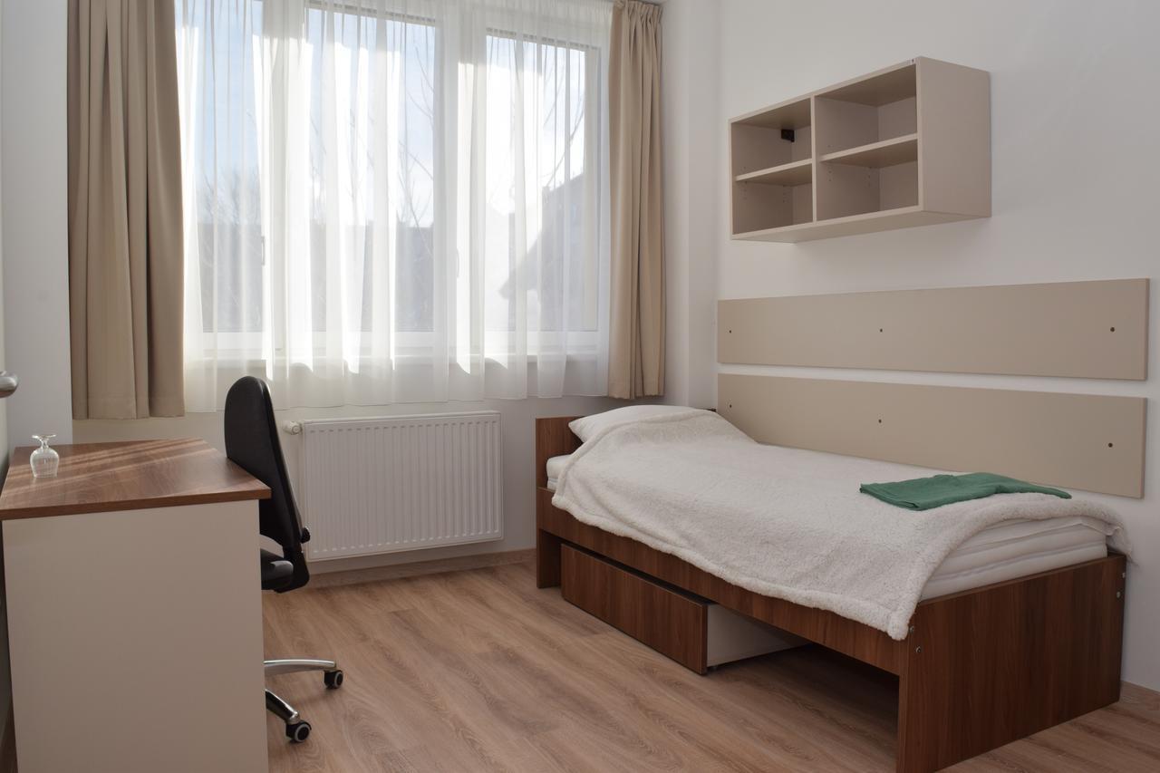 Marothi Kollegium Albergue Debrecen Exterior foto